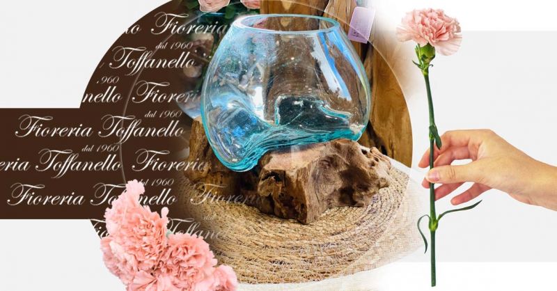 Occasione Vaso di desing in vetro fuso riciclato base su tronco di legno di Teak Vicenza